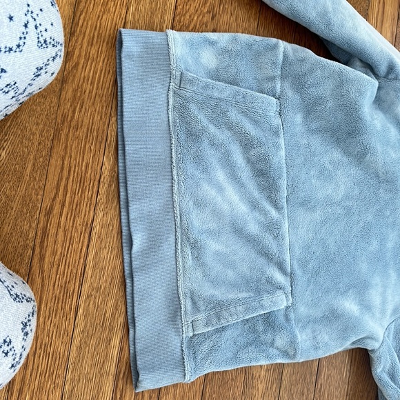Athleta girls velour hoodie size 12 worn once - Picture 4 of 4